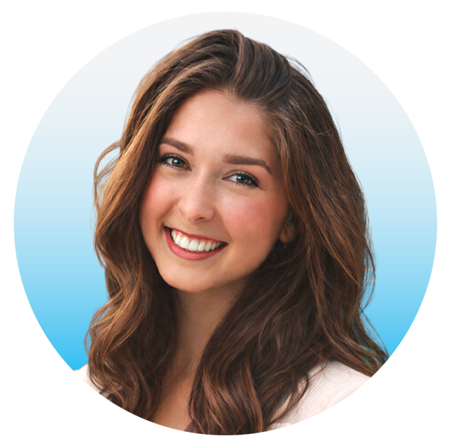 Lauren Peterson Headshot-1